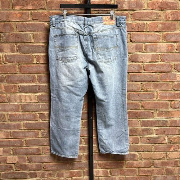 Izod Men’s Straight Fit Blue Jeans Size 38x30 - Picture 3 of 6